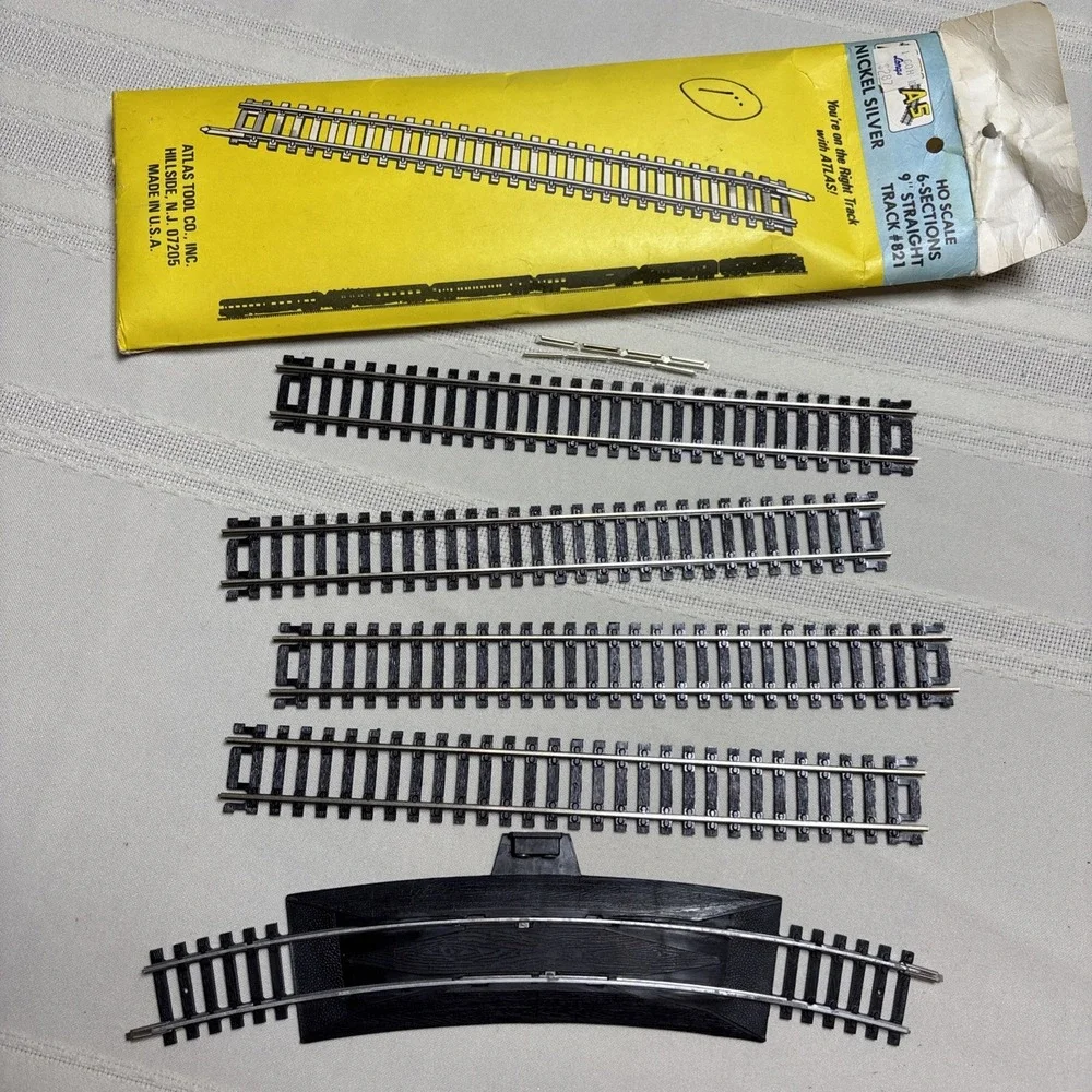 Lot Of 5 Assorted Ho Scale Model Track Rerailers Etc For Railroad Display